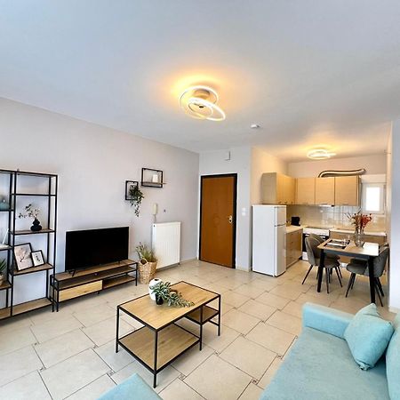 P Deluxe Suites Β4 Néa Mihanióna Kültér fotó