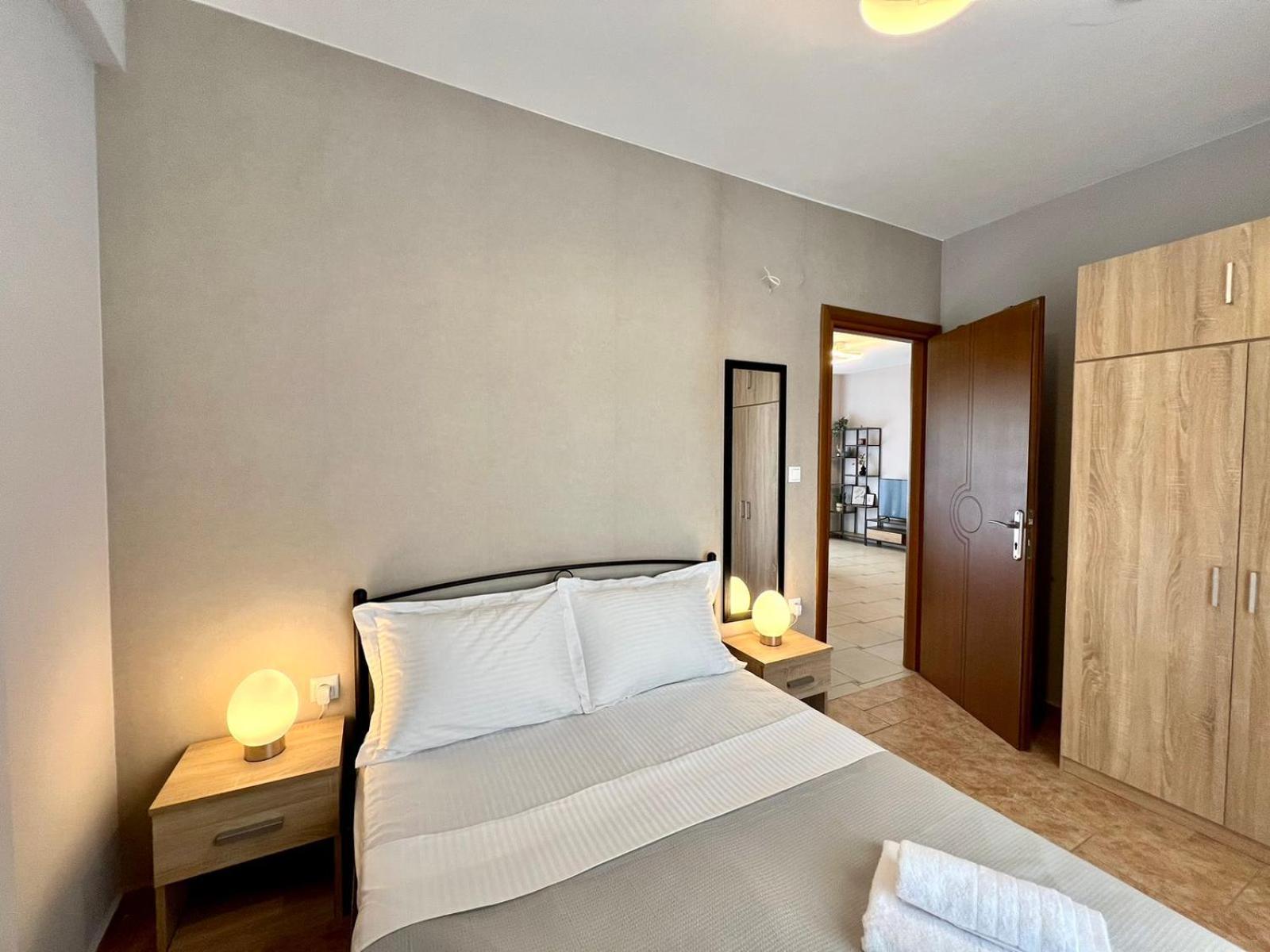 P Deluxe Suites Β4 Néa Mihanióna Kültér fotó