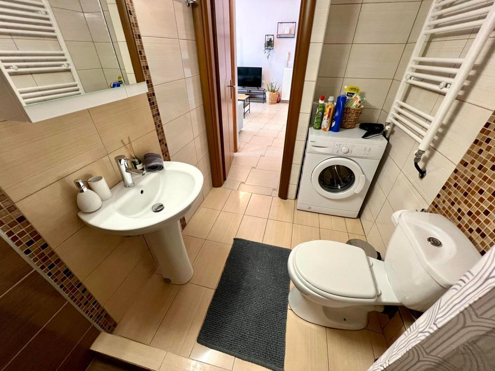 P Deluxe Suites Β4 Néa Mihanióna Kültér fotó